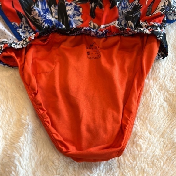 Nike Floral Tempo Dri-Fit running shorts size x-small - Picture 7 of 8